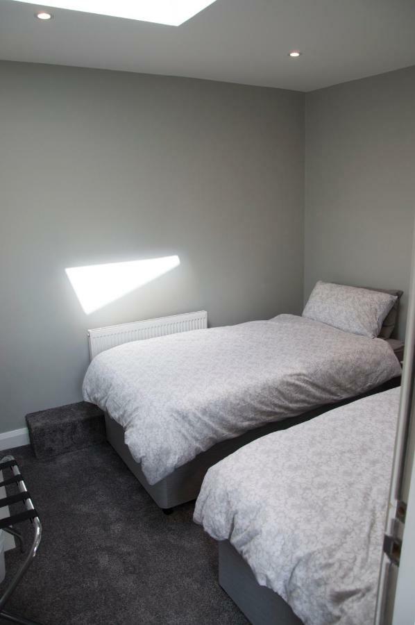 The Square Guest Apartment Stewartstown Екстер'єр фото